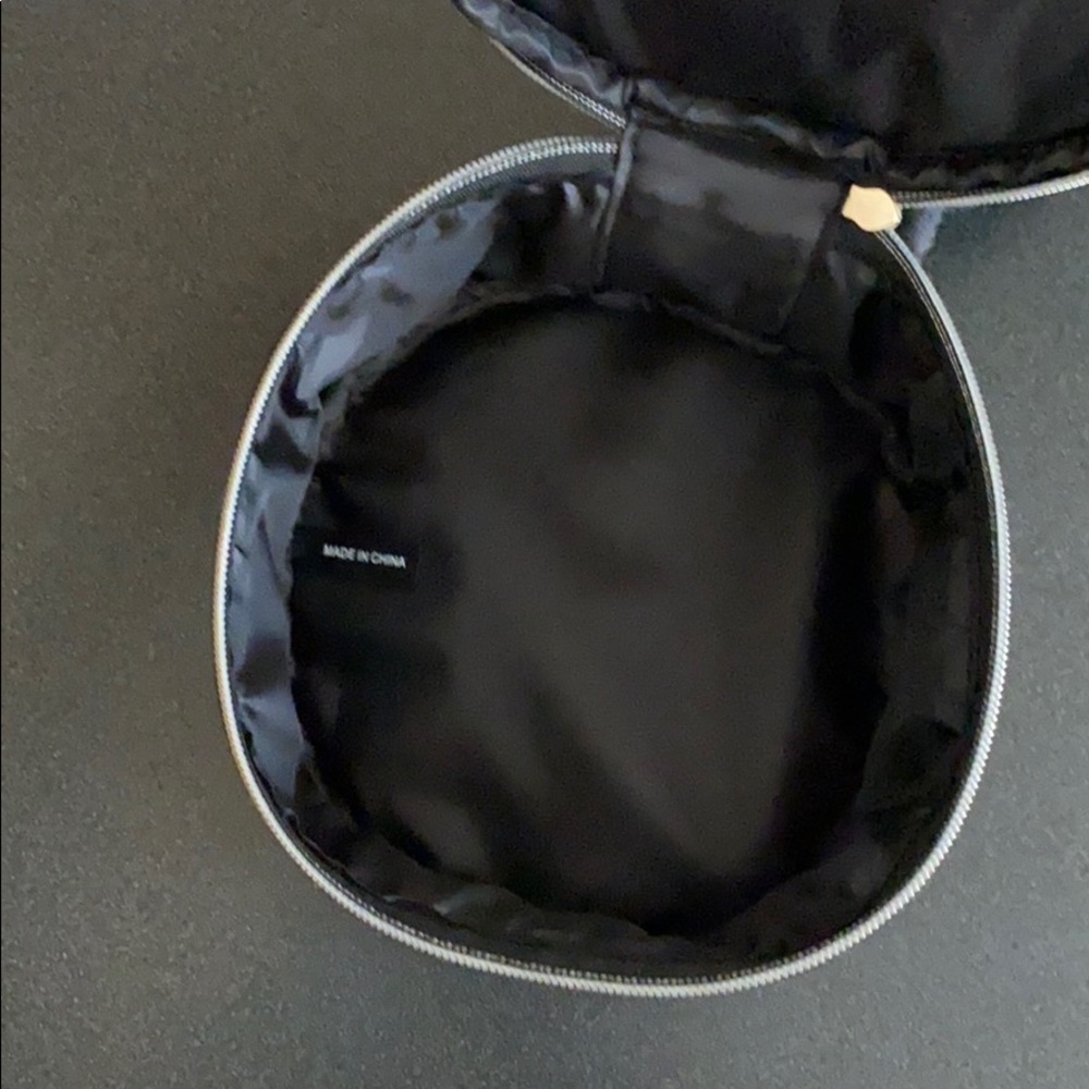 🔥Free🔥3 for $15🔥 Lancome MakeUp Bag/Purse 💄👜 - Picture 6 of 7